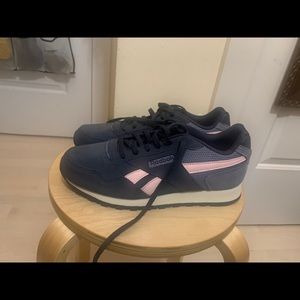 Reebok Classic Sneaker Size 8